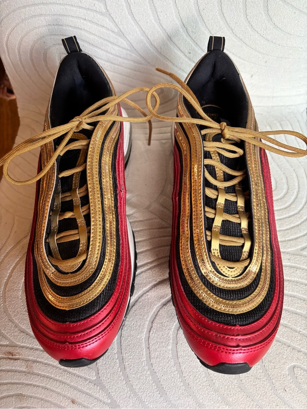 Nike Air Max 97 Gold Sequin Red Womens Size 11 Sneakers Streetwear